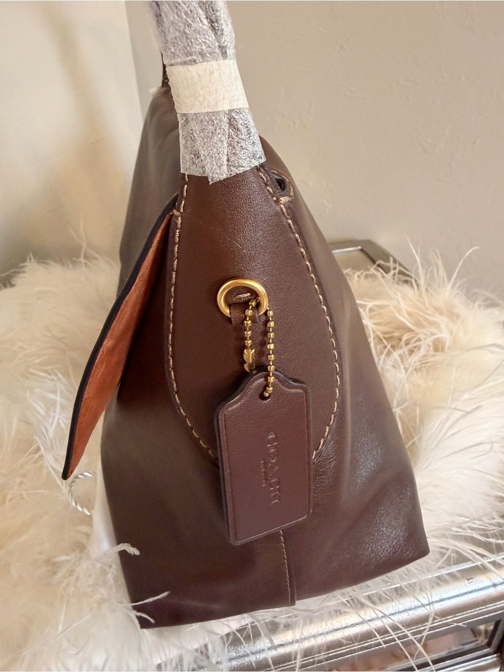 Coach Chelsea Shoulder Bag 36 in Maple - Picture 4 of 10
